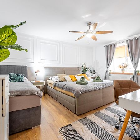 Blizko Stanice Apartment Kosice Center Екстер'єр фото